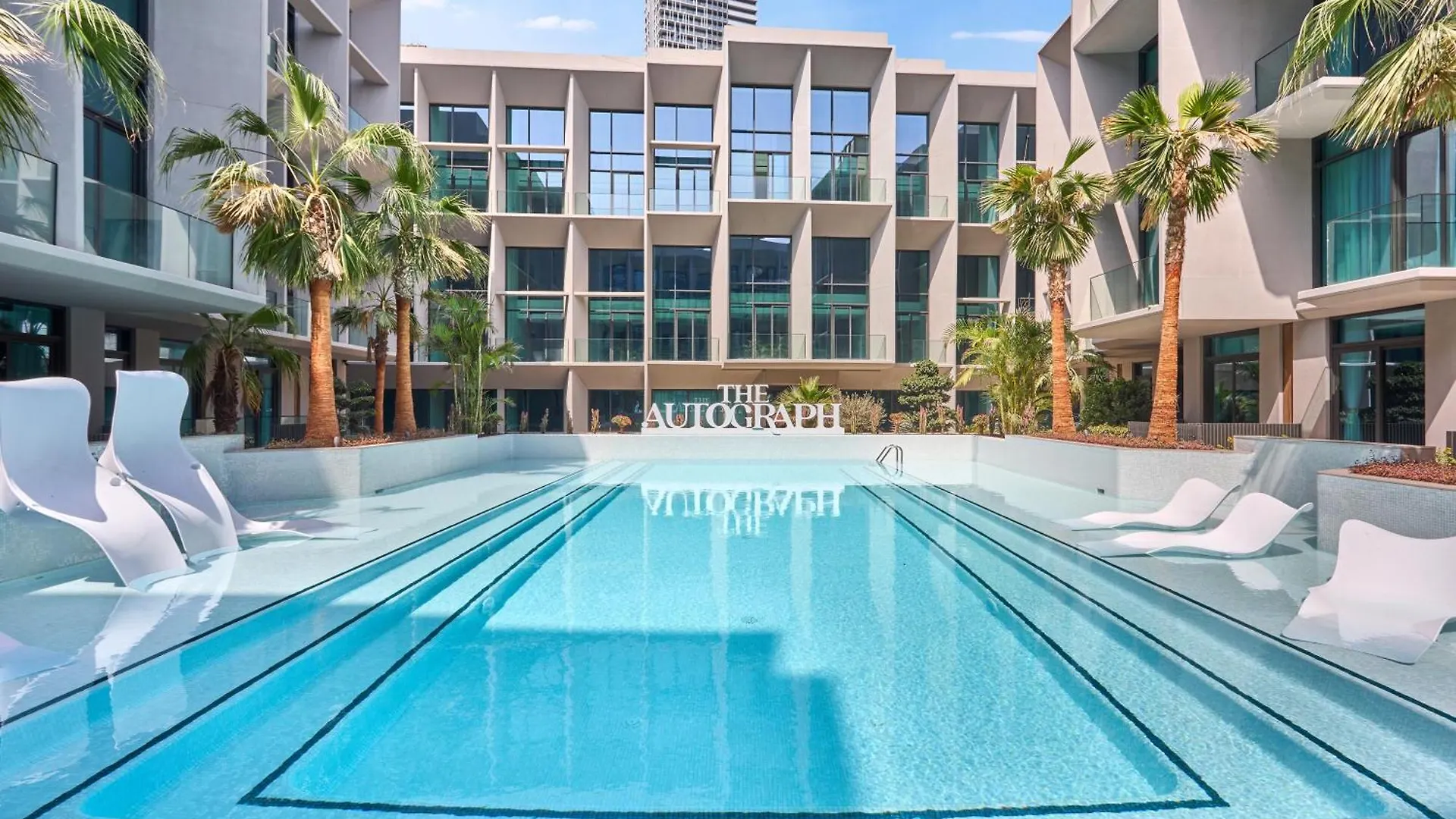 Luxury-Comfort & Elegance Studio Dubai Apartment